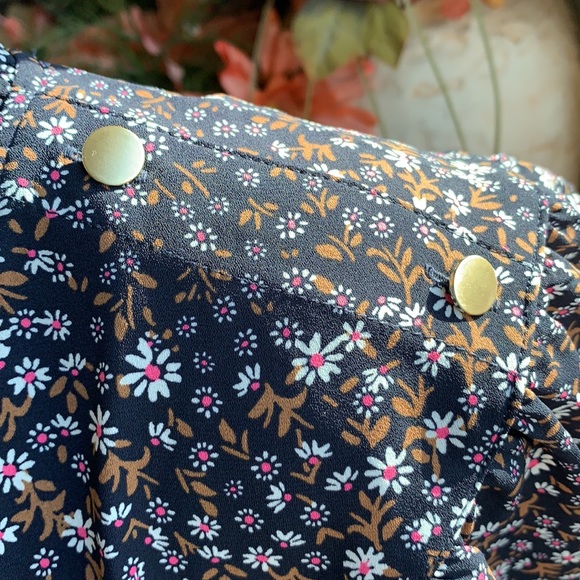 Loft Floral Ruffle Neck Rib Blouse - Picture 8 of 13